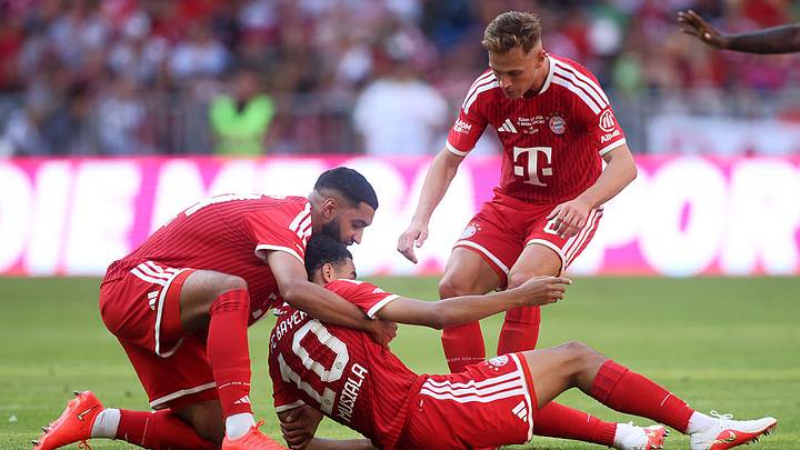 Jamal Musiala se desploma tras marcar con el Bayern Munich
