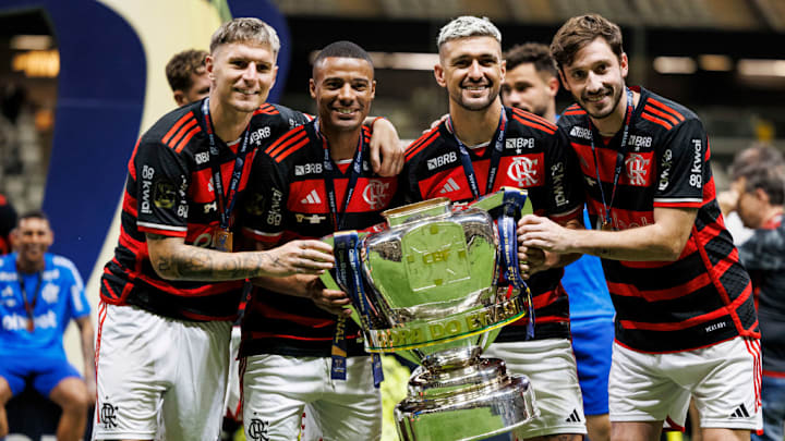 Guillermo Varela, Diego de La Cruz, Giorgian de Arrascaeta, Matias Vina