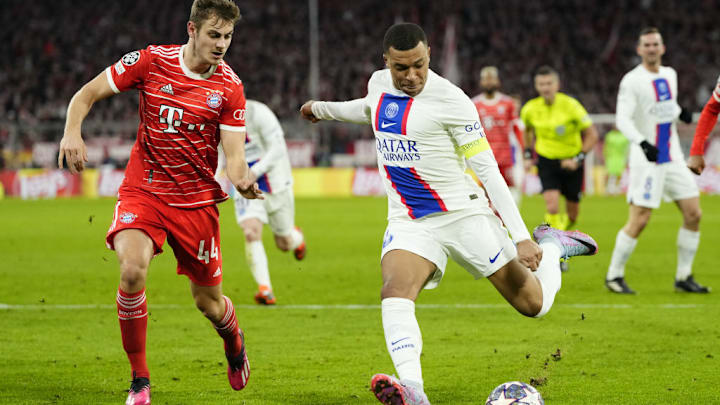 Mbappé (rechts) hätte sich früher auch für den FC Bayern entscheiden können.