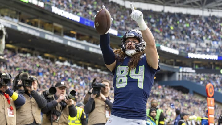 The Seattle Seahawks' odds to make the playoffs provide an uphill battle for the franchise in Week 18. The Seattle Seahawks' odds to make the playoffs provide an uphill battle for the franchise in Week 18.
