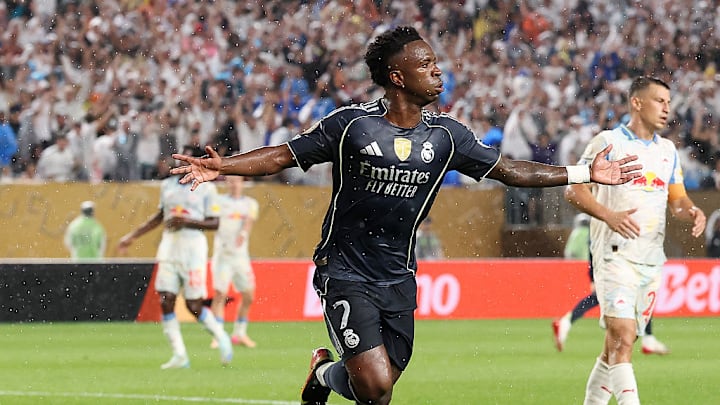 Vinicius se hizo presente en el marcador, en la victoria del Real Madrid sobre el Salzburgo.