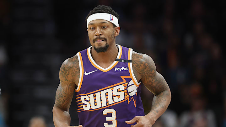 Bradley Beal, tres veces All-Star de la NBA, acordó su salida de los Phoenix Suns. Bradley Beal, tres veces All-Star de la NBA, acordó su salida de los Phoenix Suns.