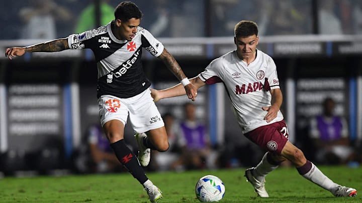 FBL-SUDAMERICANA-VASCO-LANUS
