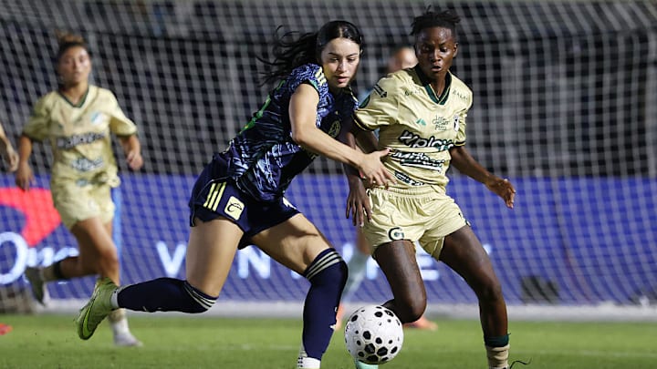 Scarlett Camberos se ha consolidado como una de las futbolistas desequilibrantes América. Scarlett Camberos se ha consolidado como una de las futbolistas desequilibrantes América.