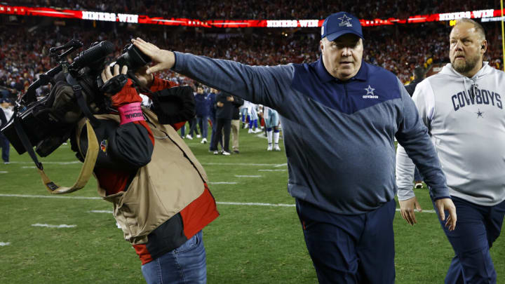 A reporter has clarified what happened during an awkward postgame moment with Dallas Cowboys head coach Mike McCarthy. A reporter has clarified what happened during an awkward postgame moment with Dallas Cowboys head coach Mike McCarthy.