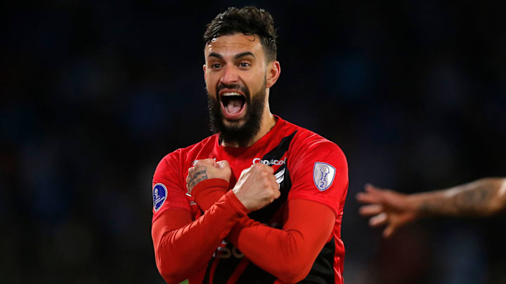 TOPSHOT-FBL-SUDAMERICANA-BELGRANO-PARANAENSE