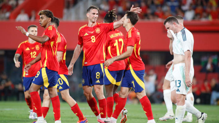 FBL-FRIENDLY-ESP-NIR-EURO 2024