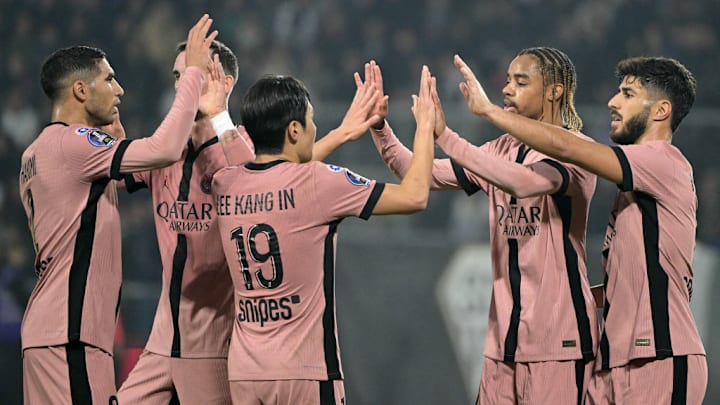 FBL-FRA-LIGUE1-ANGERS-PSG