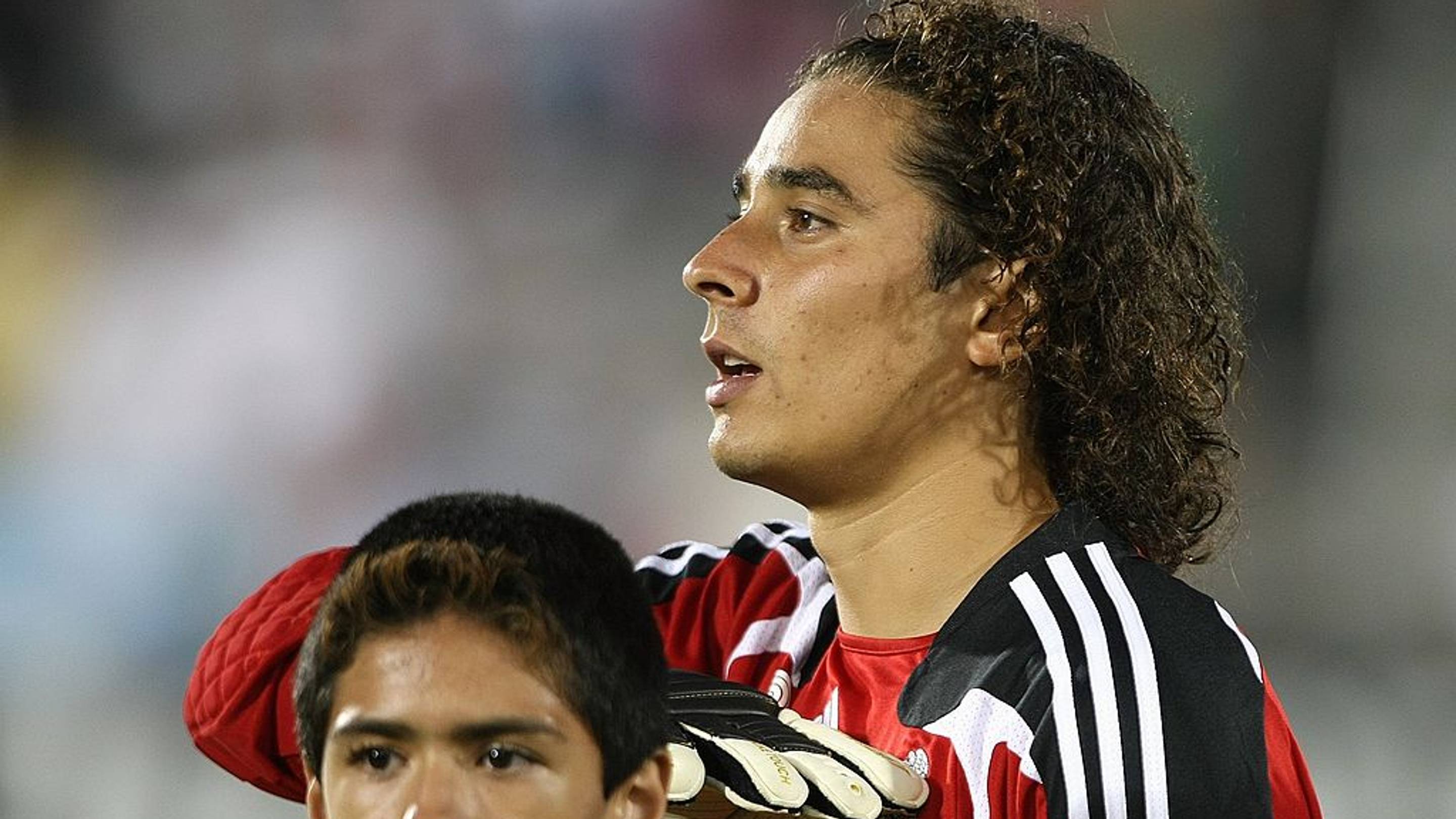 Memo Ochoa fue el primer mexicano nominado al Balón de Oro ¿pero por qué no Hugo Sánchez?