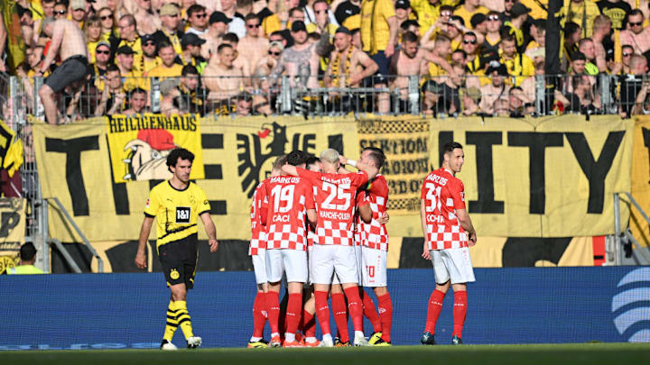 1. FSV Mainz 05 v Borussia Dortmund - Bundesliga