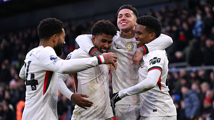 Estêvão (right) finally returned to action before the international break.