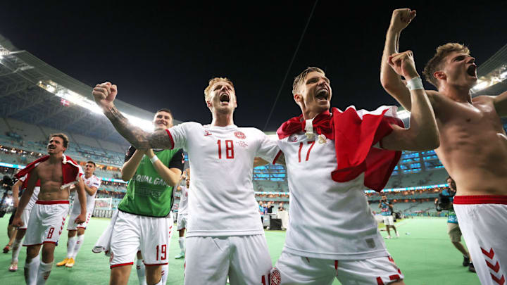 Daniel Wass, Jens Stryger Larsen