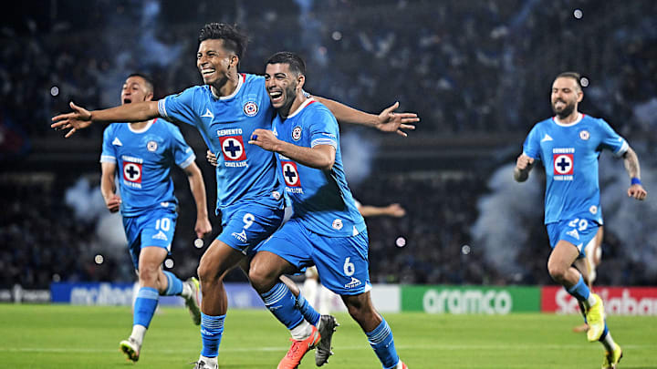 TOPSHOT-FBL-CONCACAF-CHAMPIONS-CRUZ AZUL-TIGRES