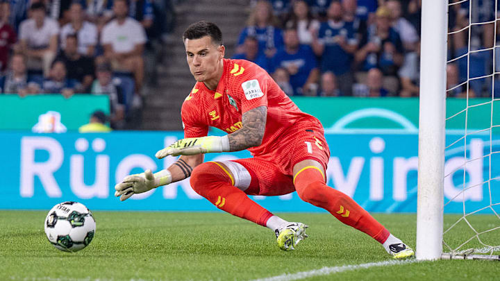 Am Samstag spielt Michael Zetterer plötzlich nicht mehr für, sondern gegen Werder Bremen