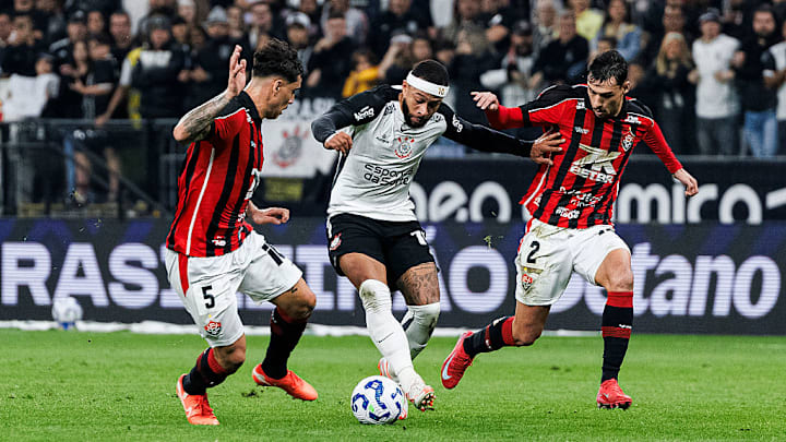 Lucas Halter, Memphis Depay, Claudio Coelho