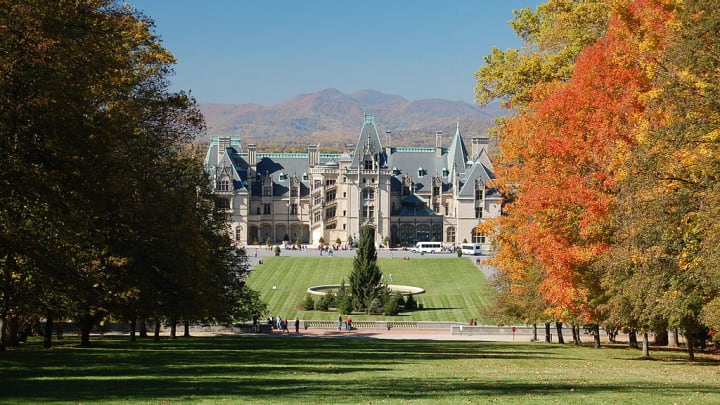 Biltmore’s formal gardens are augmented with fall foliage from nearby forests.