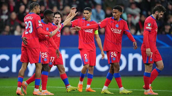 El PSG goleó como visitante 7-2 al Bayer Leverkusen.