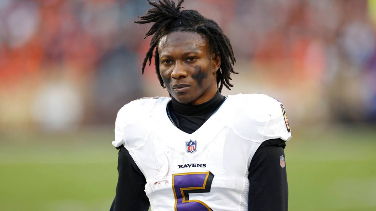 Marquise Brown Fantasy Outlook & Injury Update 2022 (Great Value From a  Change in Scenery)