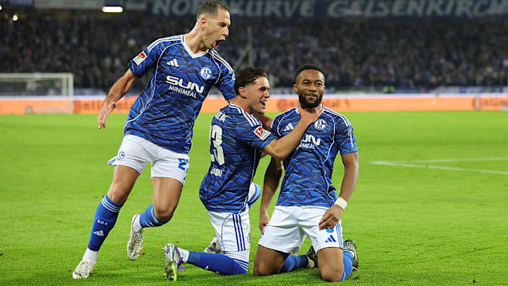 Moussa Sylla (r.) war beim 3:0 in Hannover gleich zweimal als Torschütze erfolgreich.