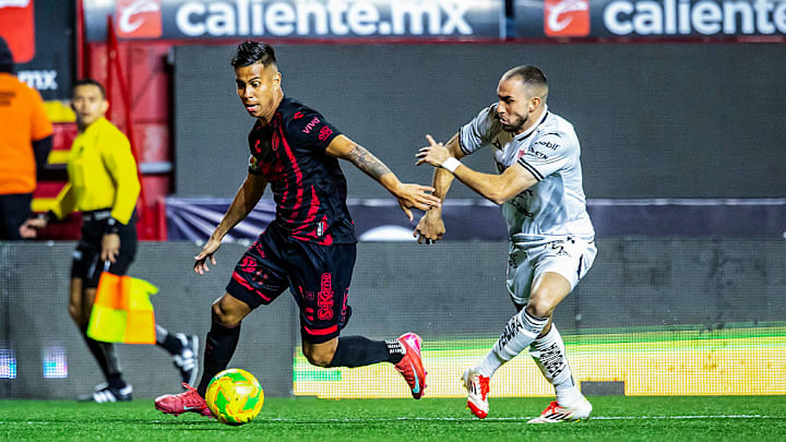 Efrain Alvarez, Manuel Mayorga