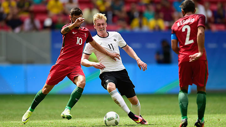 Julian Brandt, Fernandes Bruno