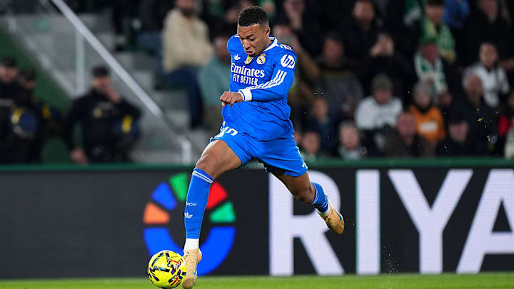 Kylian Mbappé fue una máquina ante el Olympiacos.