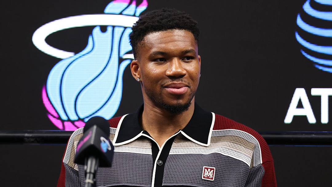 Giannis Antetokounmpo, la nueva figura del Miami Heat. Giannis Antetokounmpo, la nueva figura del Miami Heat.