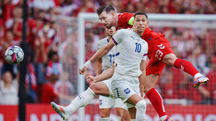 FBL-EUR-NATIONS-DEN-SRB