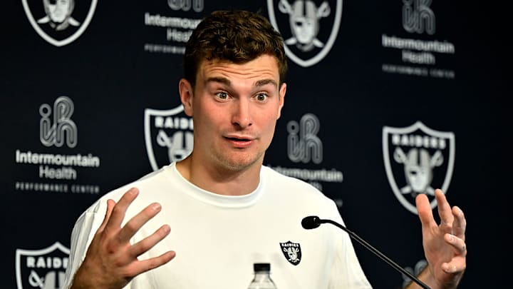 El QB Fernando Mendoza ya practica con Las Vegas Raiders.