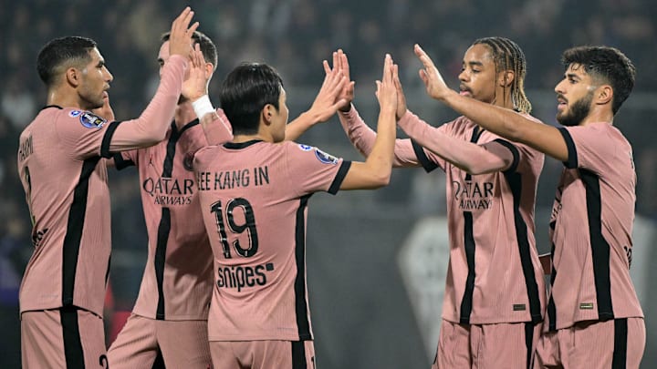 FBL-FRA-LIGUE1-ANGERS-PSG