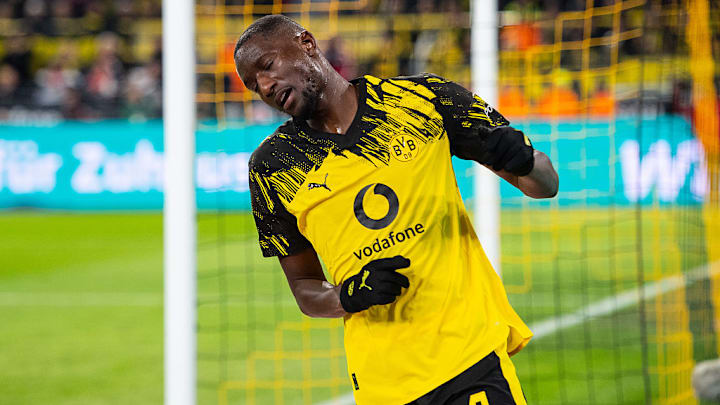 Borussia Dortmund v VfB Stuttgart - Bundesliga