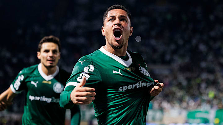 Vitor Roque