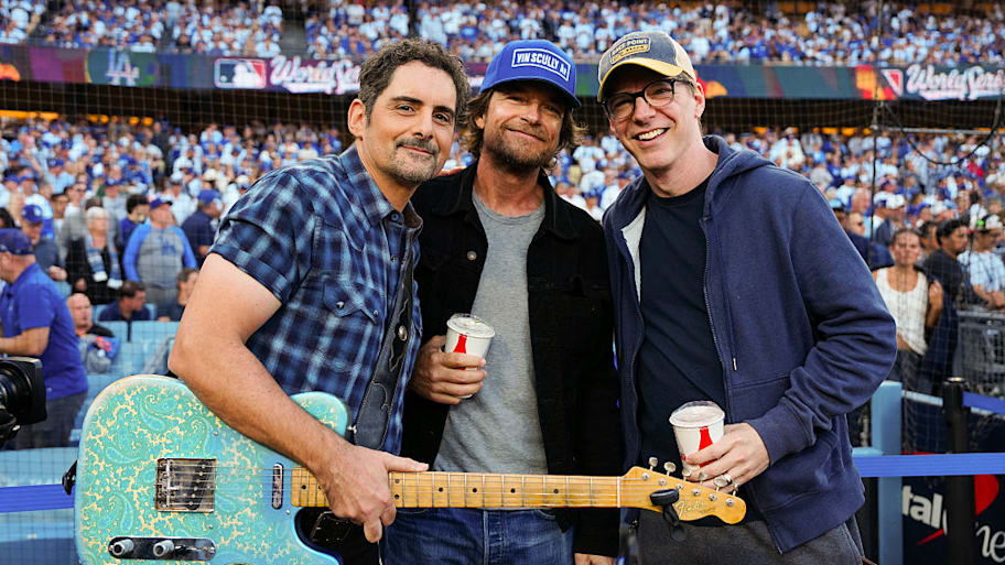 Brad Paisley, Jason Bateman, Sean Hayes, world series game 3, los angeles dodgers