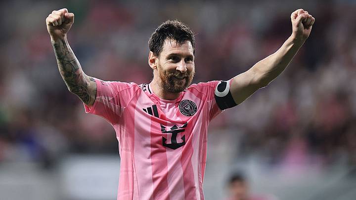 Lionel Messi hizo historia al convertirse en el primer jugador del Inter Miami en marcar cuatro goles en un mismo partido. Lionel Messi hizo historia al convertirse en el primer jugador del Inter Miami en marcar cuatro goles en un mismo partido.