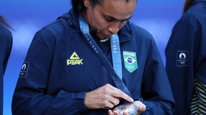 FBL-OLY-PARIS-2024-BRA-US-MEDALS