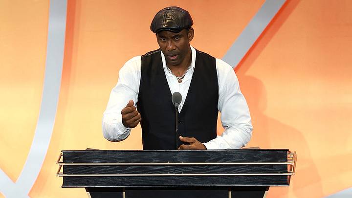 Amar'e Stoudemire forma parte de la generación de 2026 del Salón de la Fama del Basquetbol. Amar'e Stoudemire forma parte de la generación de 2026 del Salón de la Fama del Basquetbol.