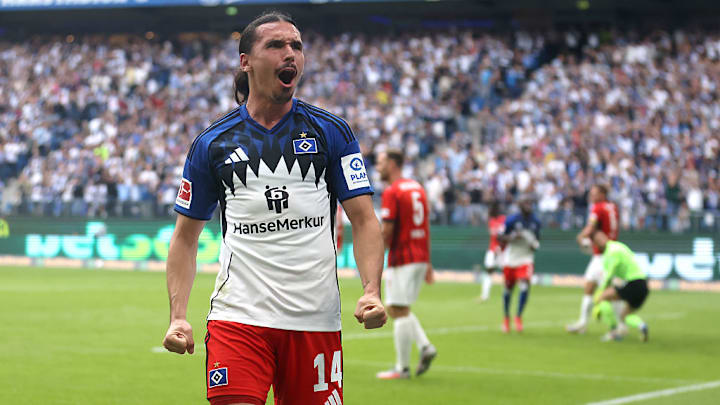 Rayan Philippe jubelt über sein 2:0 nach mustergültiger Vorlage von Fabio Vieira