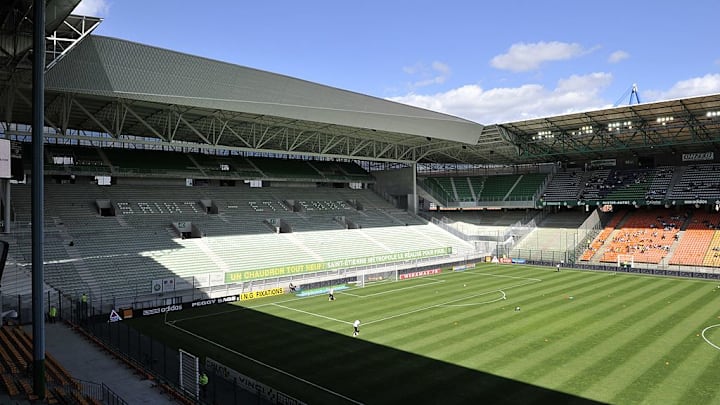 FBL-FRA-LIGUE1-SAINT-ETIENNE-BREST