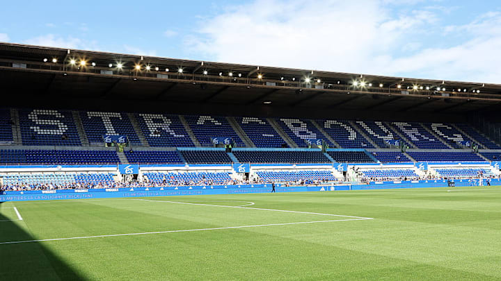 RC Strasbourg Alsace v Paris Saint-Germain - Ligue 1 McDonald's