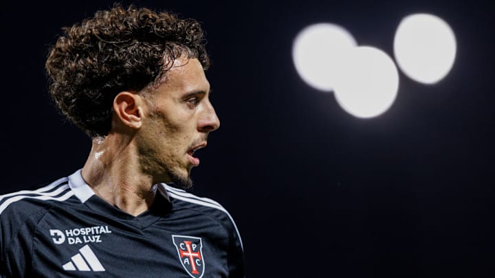Nuno Moreira (Casa Pia AC) seen in action during the Liga...