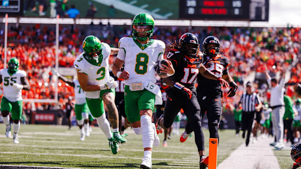 Oregon Ducks quarterback Dillon Gabriel vs. Oregon State Beavers