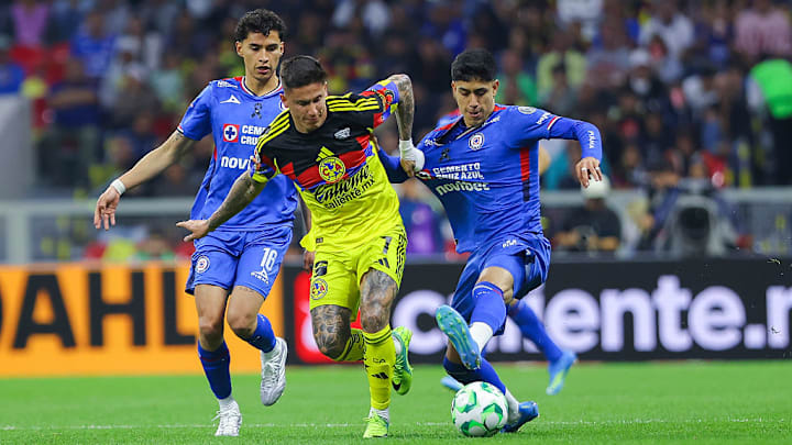 América y Cruz Azul tuvieron un juego cerrado y al final igualaron a un gol.