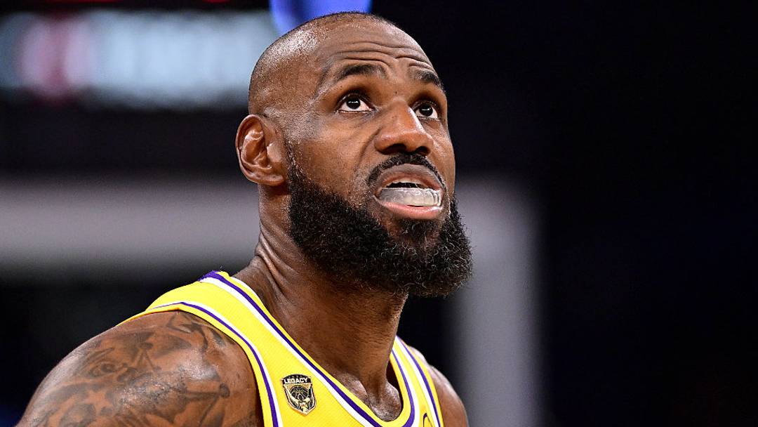 LeBron James y una cláusula notable con los Sixers.