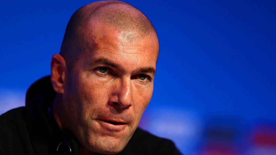 Zinedine Zidane representa el cambio más estable, al sustituir al 'eterno' Deschamps.