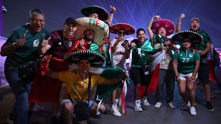 Aficionados mexicanos disfrutan del Fan Fest del Mundial Qatar 2022
