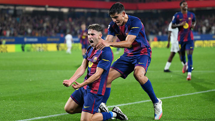 บาร์เซโลนาถล่มวาเลนเซีย 6-0 เฟร์มิน ราฟินญ่า และเลวานดอฟสกี้นำทีมยิงสนุก