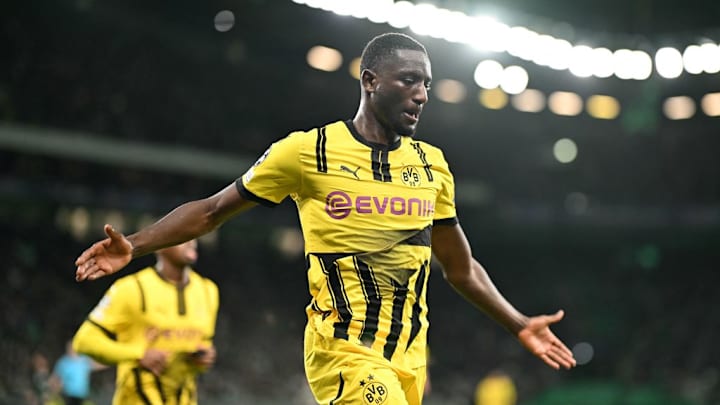 TOPSHOT-FBL-EUR-C1-SPORTING-DORTMUND
