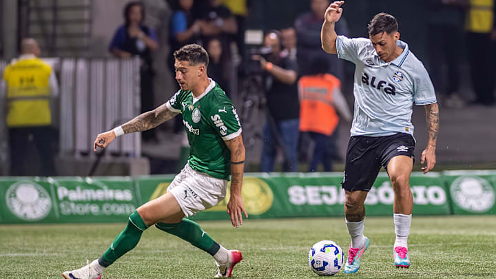 Emiliano Martínez, Cristian Pavon