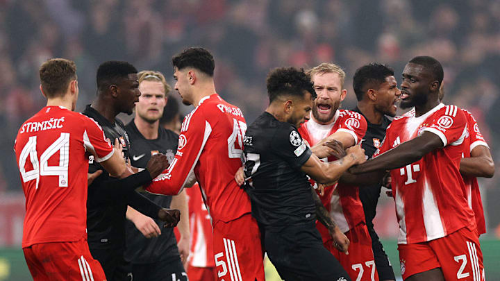 Rudelbildung am Mittelkreis