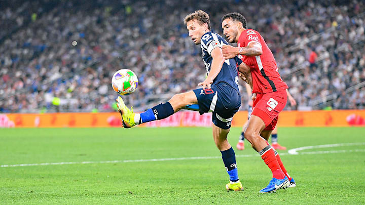 Sergio Canales, Andrés Pereira
